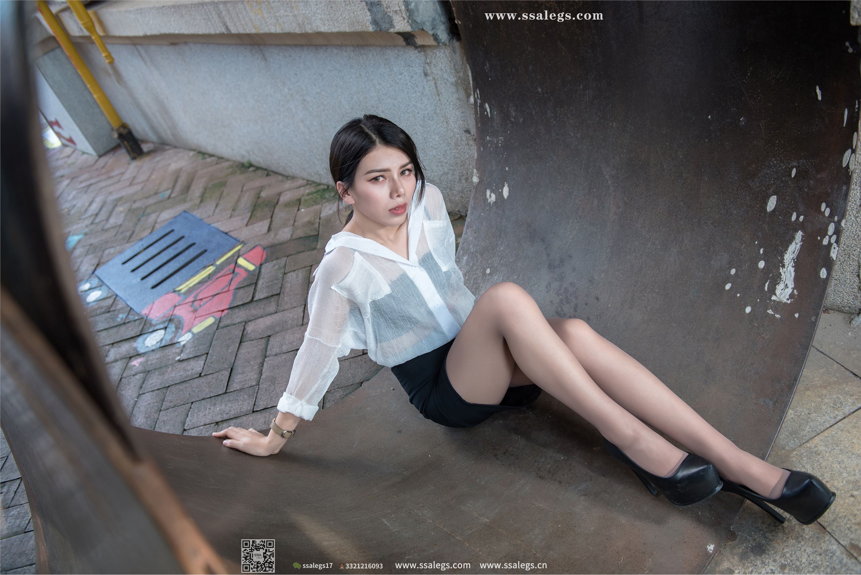 SSA丝社 NO.021 混血美女芷沫浪漫咖啡色丝袜街拍